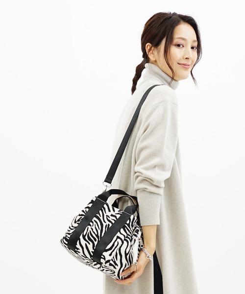 SAC（サック）の「口枠型ポリエステル素材プリントハンドバッグ  Happy&Sac（ハンドバッグ・レディース・ホワイト系その他/ネイビー/ワイン/レオパード・FREE）」の6枚目の写真