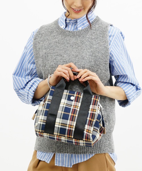 SAC（サック）の「口枠型ポリエステル素材プリントハンドバッグ  Happy&Sac（ハンドバッグ・レディース・ホワイト系その他/ネイビー/ワイン/レオパード・FREE）」の7枚目の写真