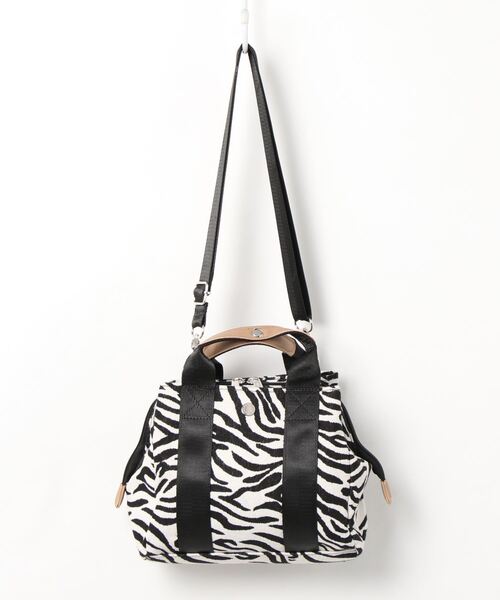 SAC（サック）の「口枠型ポリエステル素材プリントハンドバッグ  Happy&Sac（ハンドバッグ・レディース・ホワイト系その他/ネイビー/ワイン/レオパード・FREE）」の11枚目の写真