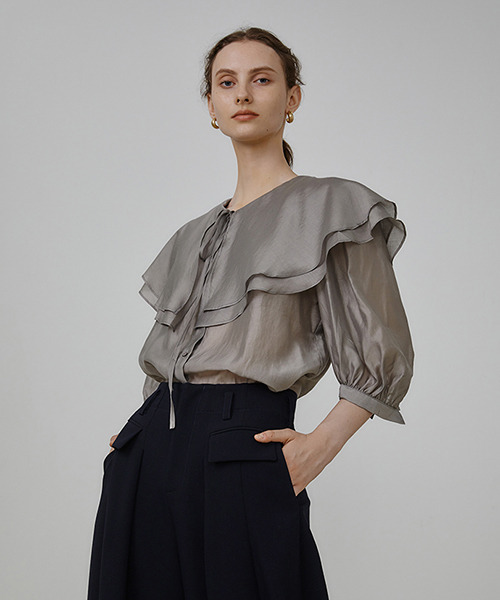 UNSPOKEN(アンスポクン)の「【UNSPOKEN】Double flare collar blouse UQ21S058(シャツ/ブラウス・レディース・ライトグレー・S/M)」の5枚目の写真