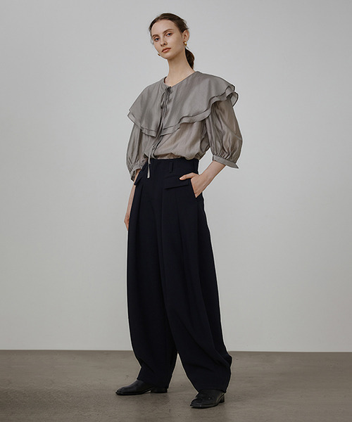 UNSPOKEN(アンスポクン)の「【UNSPOKEN】Double flare collar blouse UQ21S058(シャツ/ブラウス・レディース・ライトグレー・S/M)」の11枚目の写真