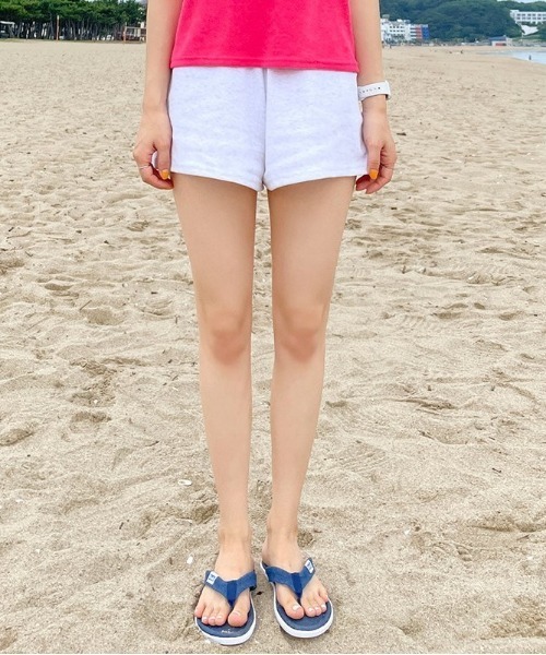 chuu（チュー）の「CHUU トレーニングショートパンツ（スウェットパンツ・レディース・ホワイト/グレー/ブラウン/カーキ/ブルー/パープル・FREE）」の20枚目の写真