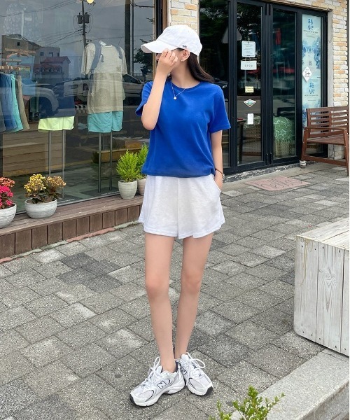 chuu（チュー）の「CHUU トレーニングショートパンツ（スウェットパンツ・レディース・ホワイト/グレー/ブラウン/カーキ/ブルー/パープル・FREE）」の12枚目の写真