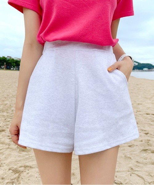 chuu（チュー）の「CHUU トレーニングショートパンツ（スウェットパンツ・レディース・ホワイト/グレー/ブラウン/カーキ/ブルー/パープル・FREE）」の16枚目の写真