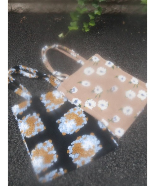 merry jenny（メリージェニー）の「fluffy pattern tote（トートバッグ・レディース・ブラック/ベージュ/その他1・FREE）」の15枚目の写真