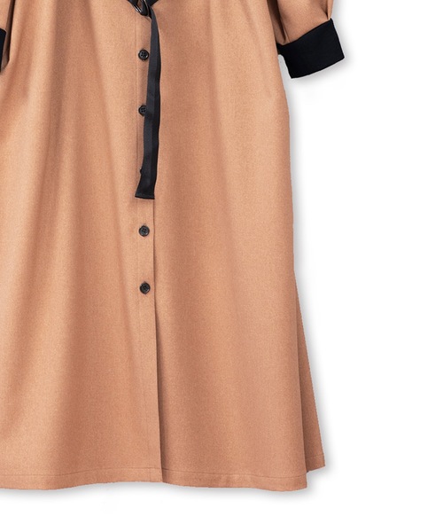 La SRIC(ラスリック)の「La SRIC / サスペンダーポロOP(ワンピース・レディース・キャメル/ダークグリーン・MEDIUM)」の4枚目の写真