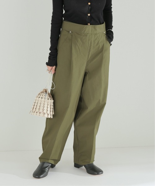 HEAR MY NAME（ヒアマイネーム）の「【HEAR MY NAME/ヒアマイネーム】タックパンツ（カーゴパンツ・レディース・ブラック/カーキ・2/1）」の2枚目の写真