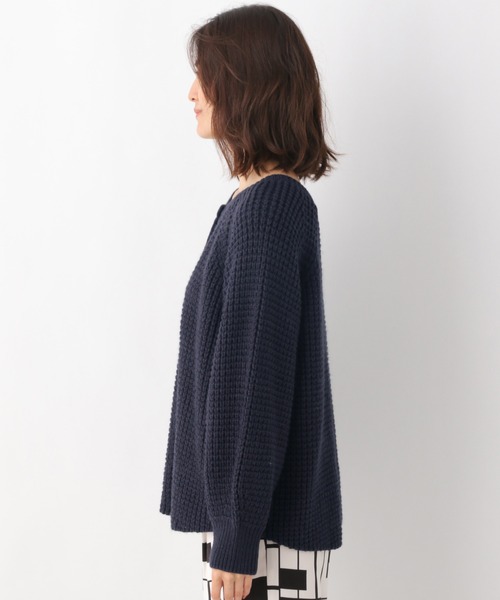 LEPSIM（レプシィム）の「5ゲージ前後着ニットプルオーバー　229722（ニット/セーター・レディース・ベージュ/ネイビー/サーモンピンク・FREE）」の15枚目の写真