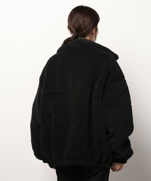 COMMON WARE(コモンウェアー)の「COMMONWARE:ビッグサイズスタンド ボアフリース ブルゾン(ミリタリージャケット・レディース・ブラック×ホワイト/ブラック×ブラック/ベージュ×ブラック・L/M/XL)」の12枚目の写真