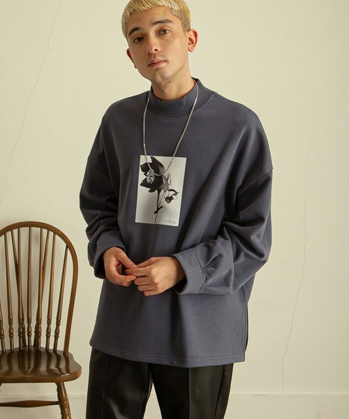 NILWAY（ニルウェイ）の「モードグラフィックオーバーサイズハイネックスウェット（スウェット・メンズ・ライトグレー系/ライトグレー系1/グレー系/グレー系1/ブルー系/ブルー系1・MEDIUM/LARGE）」の6枚目の写真