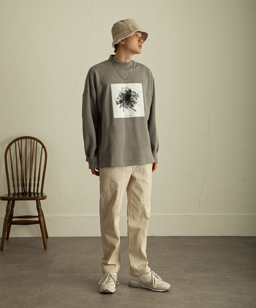 NILWAY（ニルウェイ）の「モードグラフィックオーバーサイズハイネックスウェット（スウェット・メンズ・ライトグレー系/ライトグレー系1/グレー系/グレー系1/ブルー系/ブルー系1・MEDIUM/LARGE）」の16枚目の写真