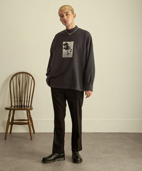 NILWAY（ニルウェイ）の「モードグラフィックオーバーサイズハイネックスウェット（スウェット・メンズ・ライトグレー系/ライトグレー系1/グレー系/グレー系1/ブルー系/ブルー系1・MEDIUM/LARGE）」の17枚目の写真