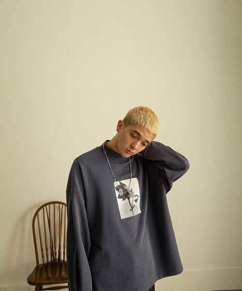 NILWAY（ニルウェイ）の「モードグラフィックオーバーサイズハイネックスウェット（スウェット・メンズ・ライトグレー系/ライトグレー系1/グレー系/グレー系1/ブルー系/ブルー系1・MEDIUM/LARGE）」の20枚目の写真