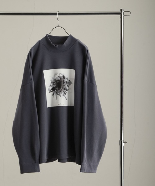 NILWAY（ニルウェイ）の「モードグラフィックオーバーサイズハイネックスウェット（スウェット・メンズ・ライトグレー系/ライトグレー系1/グレー系/グレー系1/ブルー系/ブルー系1・MEDIUM/LARGE）」の15枚目の写真