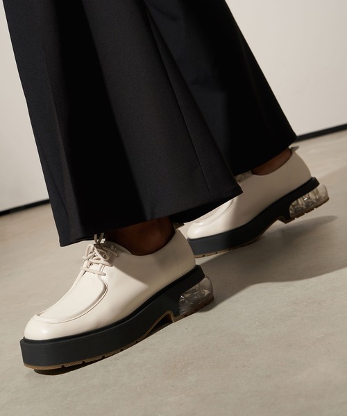 新品　ジェミー スカルプチュアプラットフォーム charles & keith Jamie ジェミー スカルプチュアプラットフォームメリージェーン