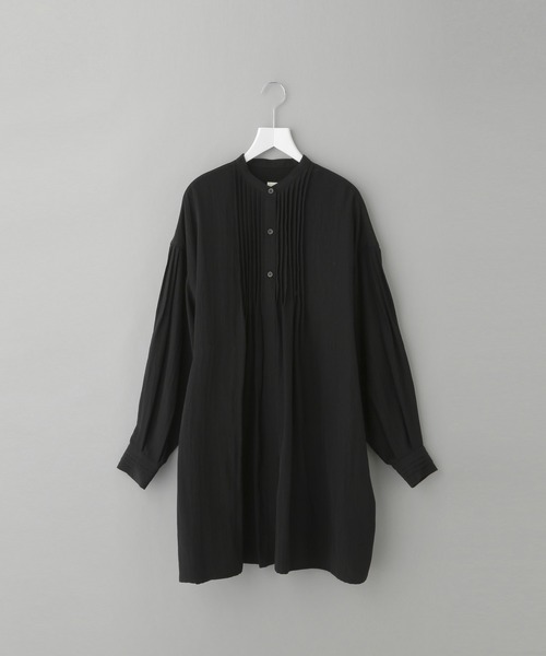 e/rm（イーアールエム）の「【e/rm】ピンタックチュニック　261812（シャツ/ブラウス・レディース・ブラック/オフホワイト・FREE）」の2枚目の写真