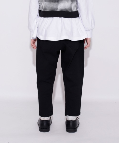 BRANSHES(ブランシェス)の「【ガーデナーテーパード】カラーパンツ(その他パンツ・キッズ・ネイビー/グレー/ピンク/グリーン/ブラック/ベージュ/アイボリー・90/130/140/110/120/100/150)」の9枚目の写真