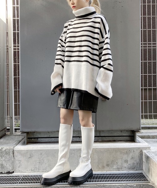 Figments（フィグメンツ）の「マリンボーダータートルニット（ニット/セーター・レディース・ホワイト/ブラック・FREE）」の9枚目の写真