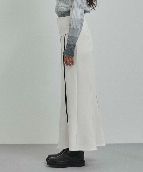CITY TOKYO（シティトウキョウ）の「アシメラインマーメイドスカート（スカート・レディース・オフホワイト/ブラック・1/2）」の12枚目の写真
