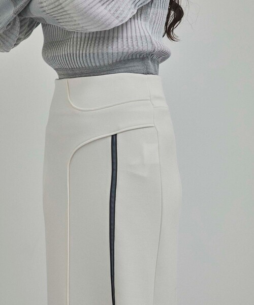 CITY TOKYO（シティトウキョウ）の「アシメラインマーメイドスカート（スカート・レディース・オフホワイト/ブラック・1/2）」の16枚目の写真