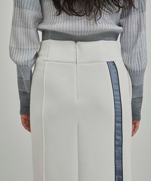 CITY TOKYO（シティトウキョウ）の「アシメラインマーメイドスカート（スカート・レディース・オフホワイト/ブラック・1/2）」の17枚目の写真