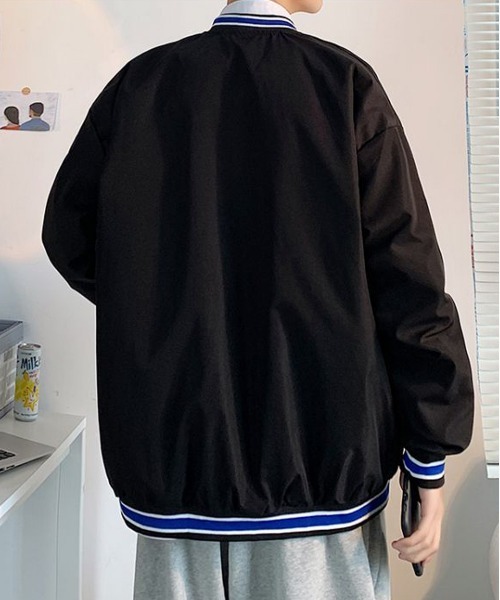 NEW GENTLEMAN（ニュージェントルマン）の「カレッジロゴ ビッグシルエット スタジャン（スタジャン・メンズ・ブラック/アイボリー・M/L）」の12枚目の写真