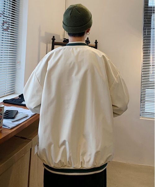 NEW GENTLEMAN（ニュージェントルマン）の「カレッジロゴ ビッグシルエット スタジャン（スタジャン・メンズ・ブラック/アイボリー・M/L）」の9枚目の写真