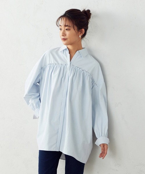 COMME CA ISM(コムサイズム)の「フリルシャツ(シャツ/ブラウス・レディース・ホワイト/ベージュ/サックスブルー・MEDIUM/LARGE)」の7枚目の写真