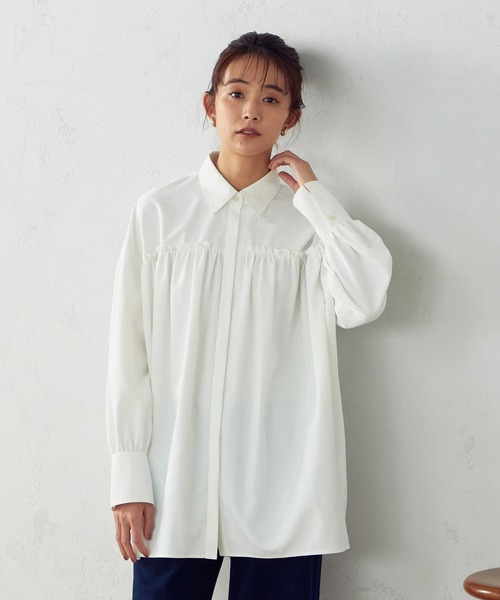 COMME CA ISM(コムサイズム)の「フリルシャツ(シャツ/ブラウス・レディース・ホワイト/ベージュ/サックスブルー・MEDIUM/LARGE)」の19枚目の写真