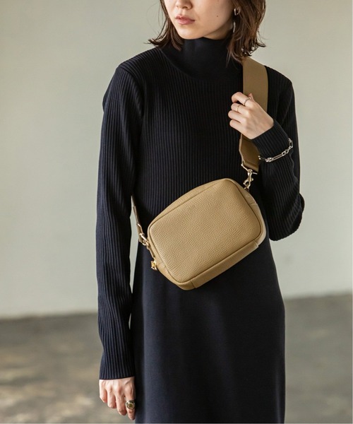 Ch!iii BAG（チーバック）の「《追加4》【ch!iii】wide belt boston バッグ◆（ショルダーバッグ・レディース・ホワイト/ブラック/ベージュ系その他/サックスブルー/グリーン・FREE）」の4枚目の写真