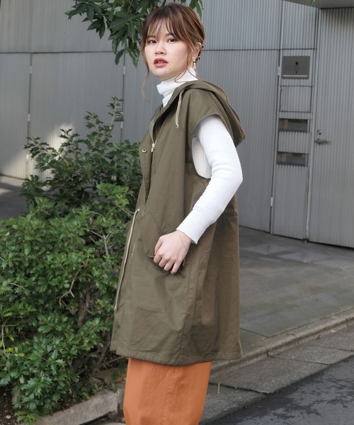 CORNERS（コーナーズ）の「コットンツイルミリタリーフードベスト（ミリタリージャケット・レディース・カーキ/ベージュ/ベージュ系その他・M）」の4枚目の写真