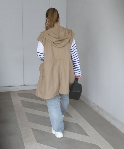 CORNERS（コーナーズ）の「コットンツイルミリタリーフードベスト（ミリタリージャケット・レディース・カーキ/ベージュ/ベージュ系その他・M）」の10枚目の写真