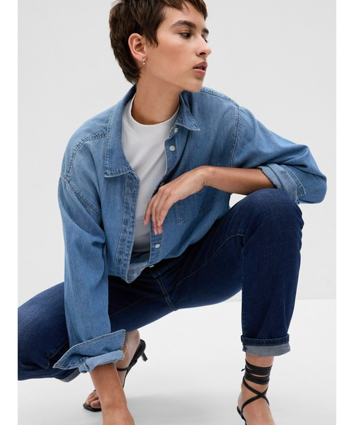 GAP（ギャップ）の「ウォッシュウェル ミッドライズ ガールフレンドデニム（デニムパンツ・レディース・インディゴブルー・23/24/25/26/27/28/29/30）」の12枚目の写真