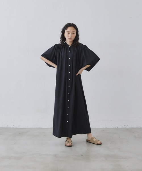 manana suerte（マニャーナスエルテ）の「バンドカラーギャザーワンピース（ワンピース・レディース・ブラック/グレー/グリーン・FREE）」の21枚目の写真