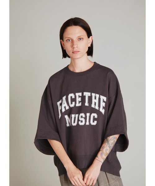 F/CE. （エフシーイー）の「F/CE. COLLEGE SWEAT SHIRT / エフシーイー カレッジ スウェットシャツ（スウェット・レディース・グリーン/ホワイト/ブラック/ベージュ/ブルー・SMALL/MEDIUM/LARGE）」の3枚目の写真