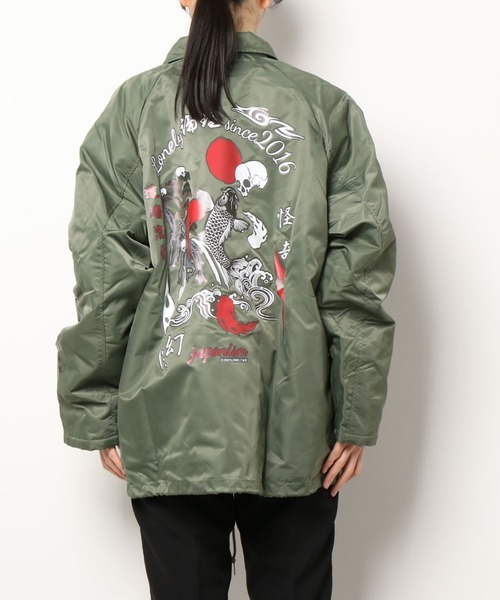 LONELY/論理（ロンリー）の「LONELY(論理)/ロンリー/SOUVENIR NYLON COACH JACKET/スーベニア コーチジャケット（ブルゾン・レディース・ブラック/グリーン・X-LARGE）」の2枚目の写真