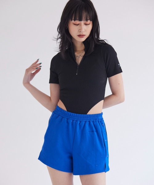 FIG&VIPER（フィグアンドバイパー）の「ハーフZIP半袖ハイレグボディスーツ（その他トップス・レディース・ホワイト/ブラック/ライトパープル・FREE）」の5枚目の写真