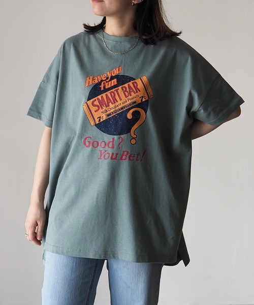 Riberry(リベリー)の「SMART BAR コットンプリントTシャツ/前後差ビッグTシャツ(Tシャツ/カットソー・レディース・スミクロ/ラベンダー/オフホワイト/グリーン/ブルー・FREE)」の11枚目の写真