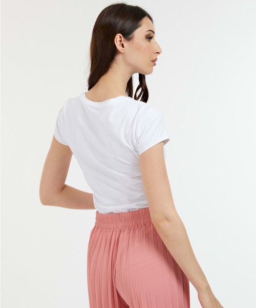 Guess（ゲス）の「Glitzy Logo Tee（Tシャツ/カットソー・レディース・ホワイト/グリーン/ライトピンク/イエロー・SMALL/MEDIUM/X-SMALL）」の11枚目の写真