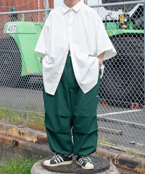 Perushu（ペルーシュ）の「ビッグシルエットワンポイントシャツ（シャツ/ブラウス・メンズ・オフホワイト/ピンク/イエロー/ブルー・MEDIUM/LARGE）」の8枚目の写真