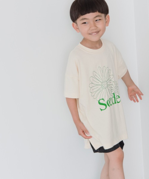 LOWRYS FARM（ローリーズファーム）の「フラワーシシュウＴシャツ　288373（Tシャツ/カットソー・キッズ・オフホワイト/ピンク/アイボリー・110cm/120cm/130cm/140cm/150cm）」の2枚目の写真