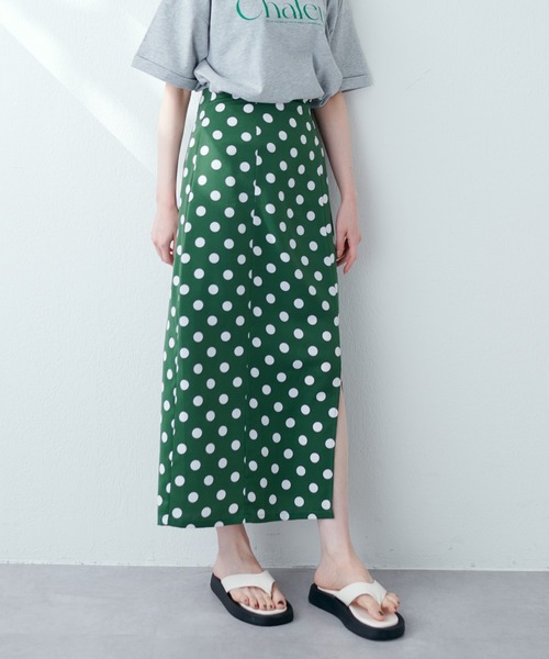 natural couture（ナチュラルクチュール）の「シルエットにもこだわった コインドットスリットスカート（スカート・レディース・ブラック/グリーン/ピンク・FREE）」の7枚目の写真