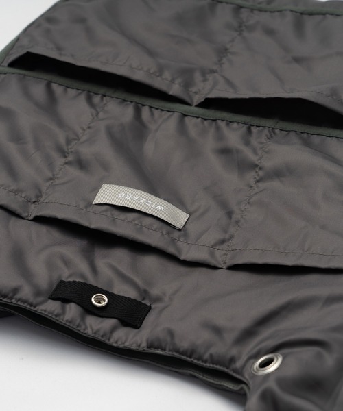 Wizzard（ウィザード）の「Wizzard ウィザード / PADDED LEATHER MARKET BAG / WAA22-001（トートバッグ・メンズ・ブラック/グレー・FREE）」の8枚目の写真
