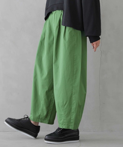 osharewalker（オシャレウォーカー）の「【廃盤】『チノサーカスパンツ』（チノパンツ・レディース・ブラック/ベージュ/オフホワイト/グリーン/レッド・1/2）」の4枚目の写真