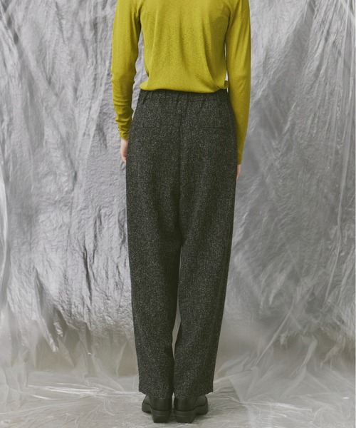 Happy John(ハッピージョン)の「wool like slacks pants/ウールライクスラックスパンツ(その他パンツ・レディース・ブラック/ベージュ・SMALL/MEDIUM)」の4枚目の写真
