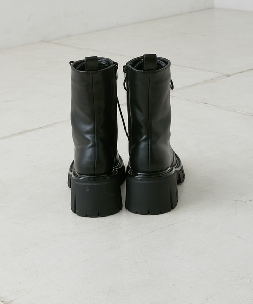 Chico（チコ）の「レースアップ厚底ミドルブーツ（ブーツ・レディース・ブラック/ベージュ/カーキ・SMALL/MEDIUM/LARGE）」の22枚目の写真