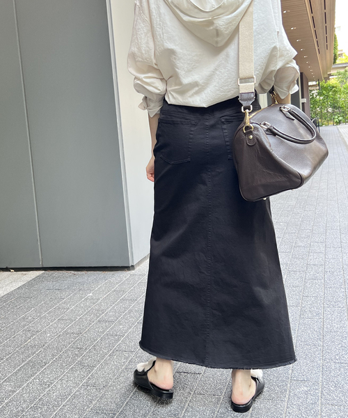 Spick & Span（スピックアンドスパン）の「コットンチノマキシスカート（スカート・レディース・ブラック/ベージュ・36/40/38）」の22枚目の写真