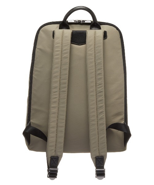 EMPORIO ARMANI（エンポリオアルマーニ）の「【エンポリオ アルマーニ】バックパック リサイクルナイロン製（バックパック/リュック・メンズ・ベージュ系その他2/ブラック・FREE）」の6枚目の写真