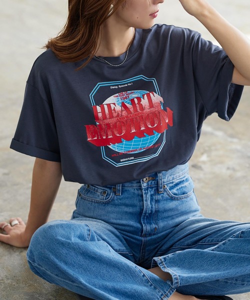 KOBE LETTUCE（コウベレタス）の「バンドツアー風Tシャツ（Tシャツ/カットソー・レディース・オフホワイト/ブラック/ピンク/ブルー/チャコール・FREE）」の4枚目の写真