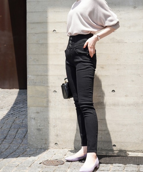 NAVY(ネイビー)の「GOOD STYLE JEANS ハイウエストスキニーデニムパンツ(デニムパンツ・レディース・ワンウォッシュ/ブラック・L/M/XS/S)」の3枚目の写真